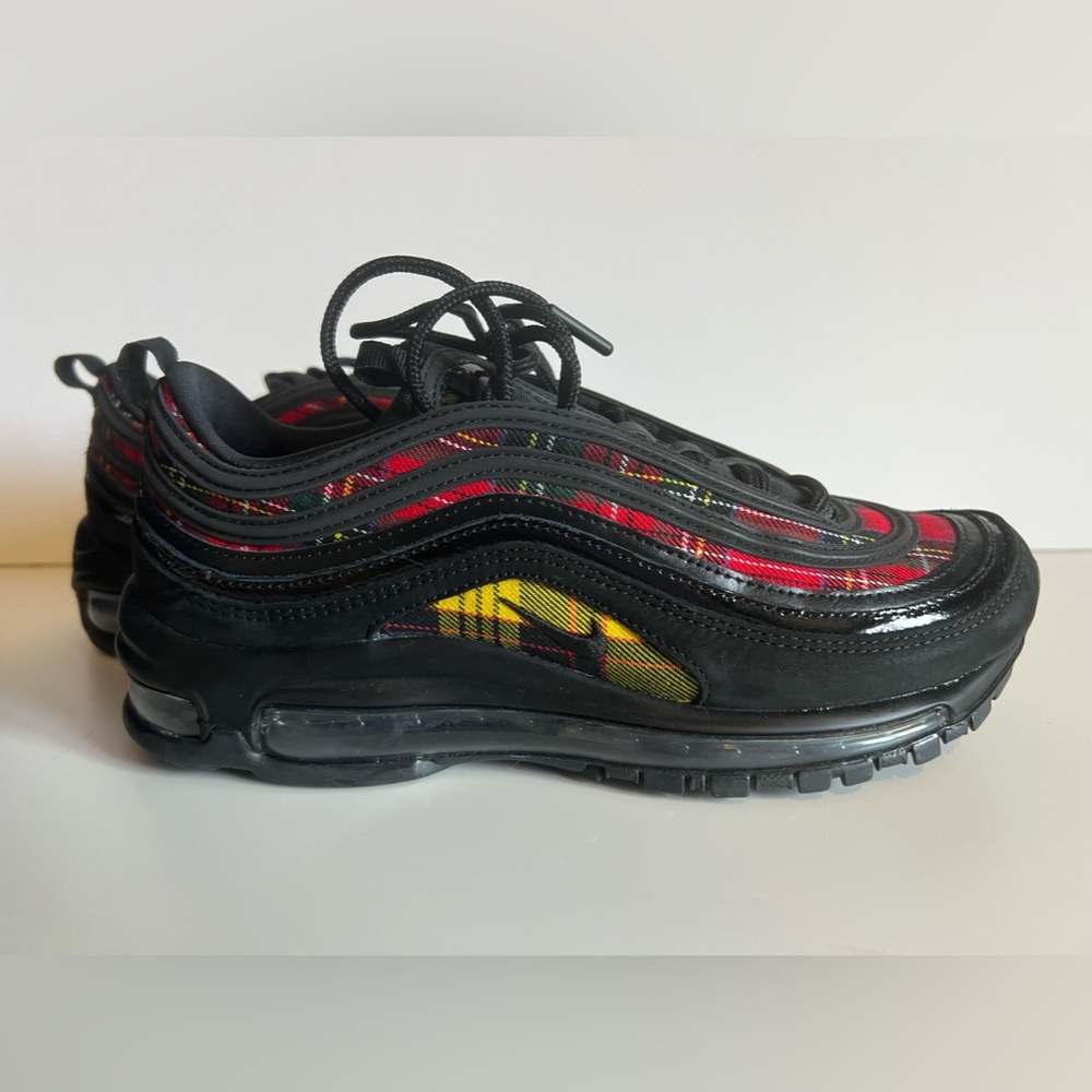New women’s Nike Air Max 97 sneakers size 9